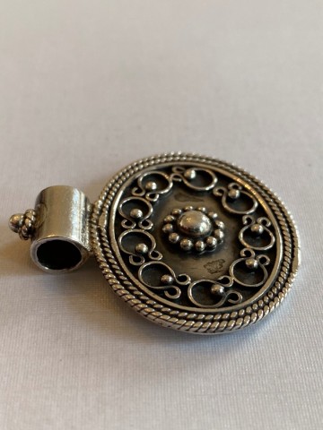 15ed650a 0a0b 4883 bc93 c42c91c5dbae