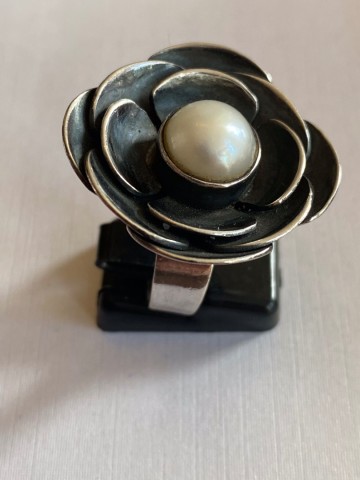 9ebf86b7 c97c 41ff 8e90 74d9f1ed7b68