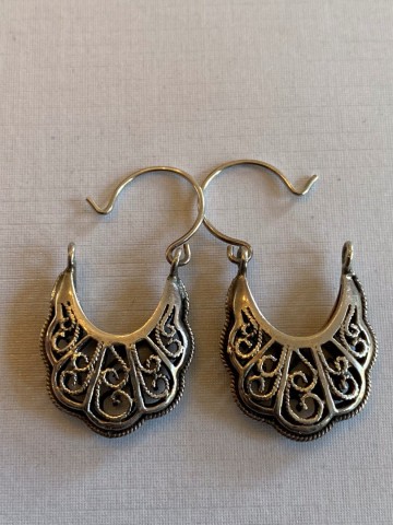 B835e18a d203 4f4a 9c70 a0b881078168